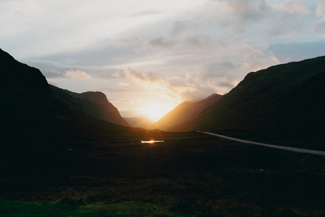 The Art of Solo Travel: Embracing the Great Outdoors The Art of Solo Travel: Embracing the Great Outdoors